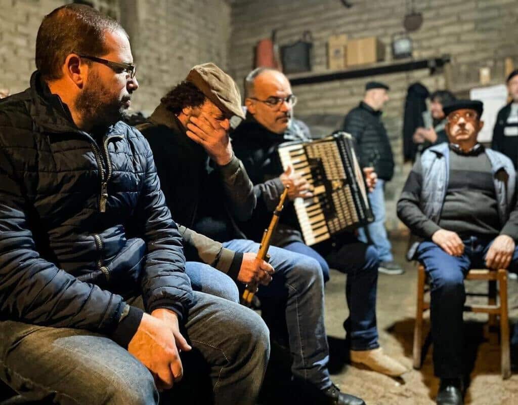 Nurachi, 9 e 10 dicembre: rivive il mercato di Santa Lucia ricco street food nel centro storico, arrivano i circensi nelle cantine le note della tradizione con is cantadoris martedi’ 12 dicembre la festa de Sa Priorissa e Is Oberaias