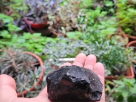 Ossidiana-minerale-sardegna-ossidiana-marrone-monte-arci-nuragico-sardegnaterraemare_29
